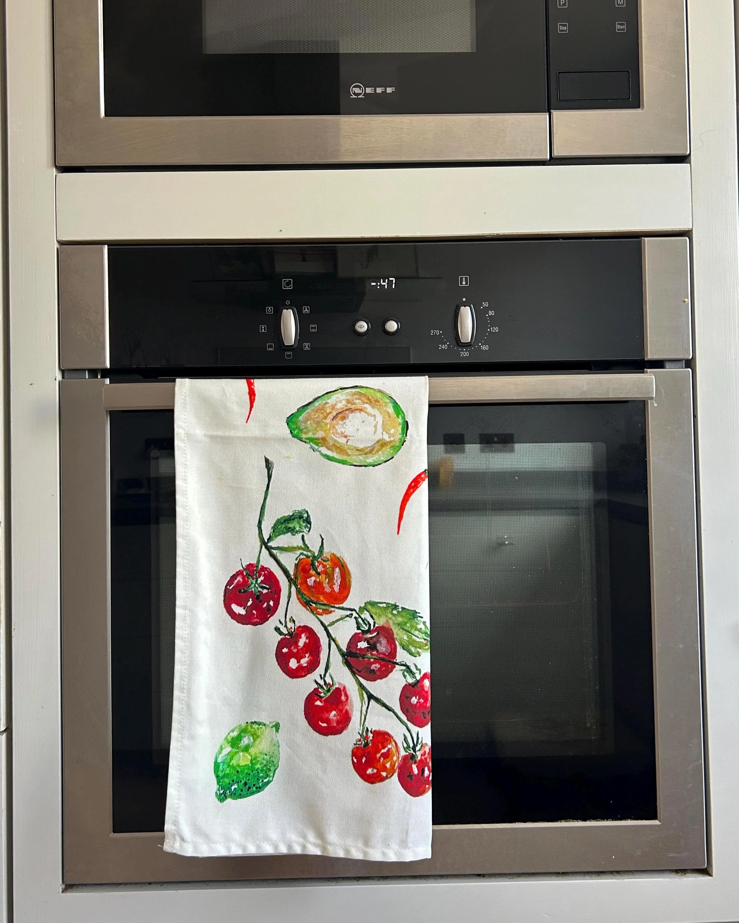 Guacamole, Fiesta, 100% Organic Cotton tea towel, Designed and printed in UK - by Sarah Epsom - Image 4